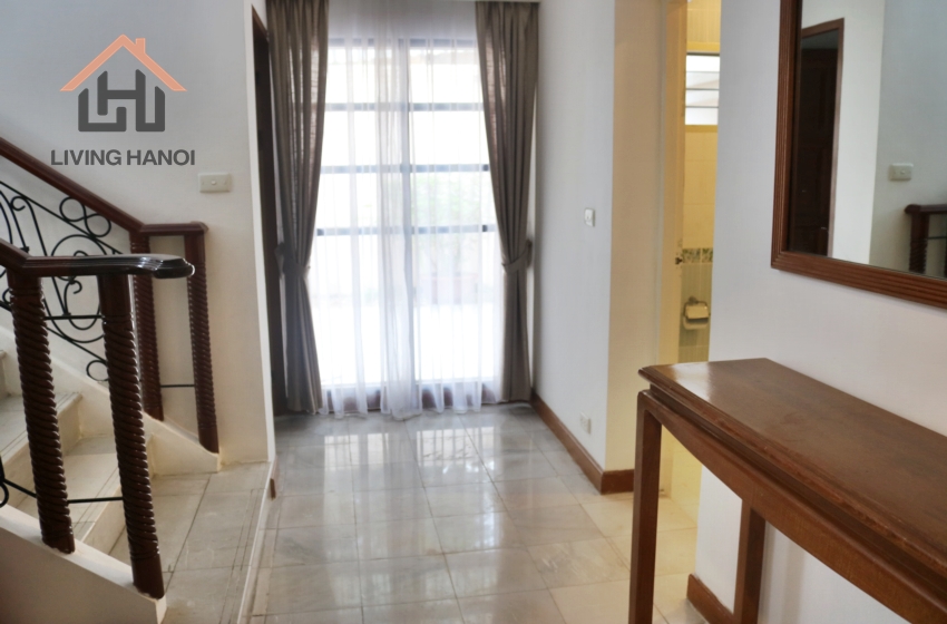 Luxury villa in a quite and secure location in Tay Ho, Hanoi Luxury villa in a quite and secure location in Tay Ho, Hanoi