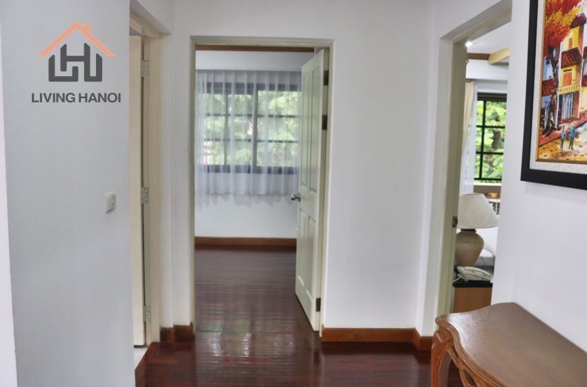 Luxury villa in a quite and secure location in Tay Ho, Hanoi Luxury villa in a quite and secure location in Tay Ho, Hanoi