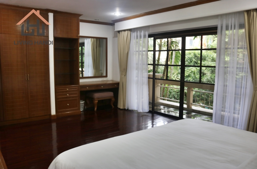 Luxury villa in a quite and secure location in Tay Ho, Hanoi Luxury villa in a quite and secure location in Tay Ho, Hanoi
