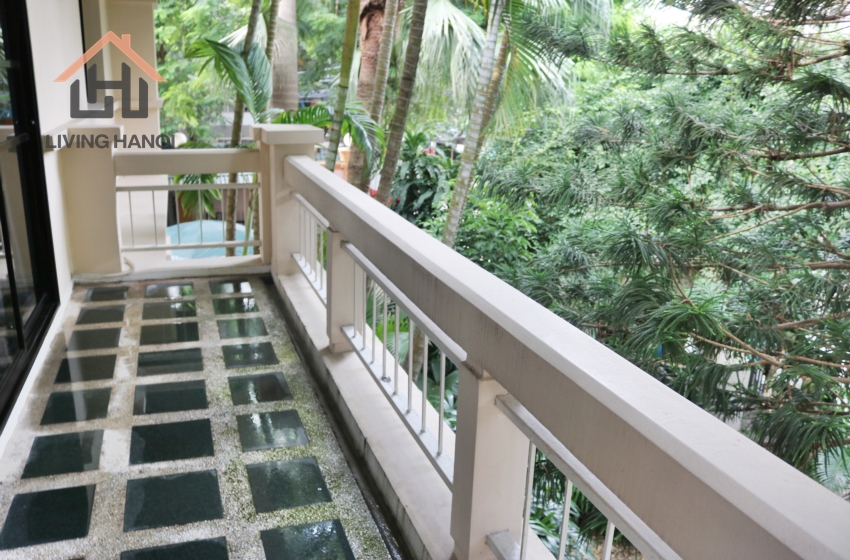 Luxury villa in a quite and secure location in Tay Ho, Hanoi Luxury villa in a quite and secure location in Tay Ho, Hanoi