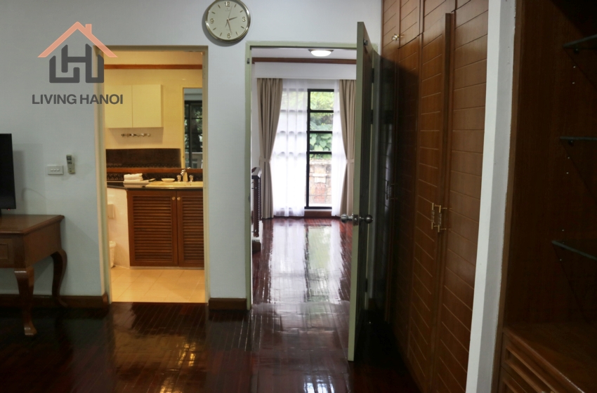 Luxury villa in a quite and secure location in Tay Ho, Hanoi Luxury villa in a quite and secure location in Tay Ho, Hanoi