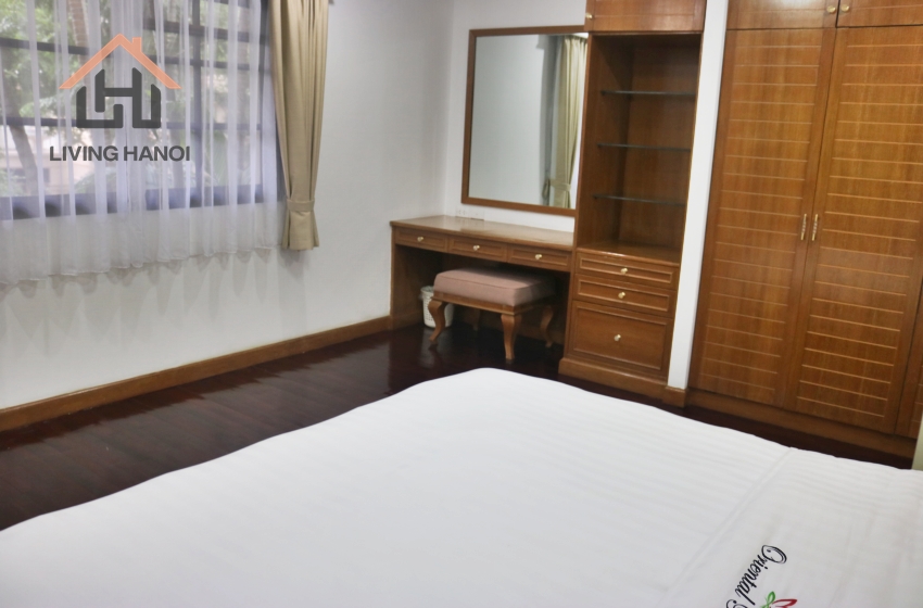 Luxury villa in a quite and secure location in Tay Ho, Hanoi Luxury villa in a quite and secure location in Tay Ho, Hanoi