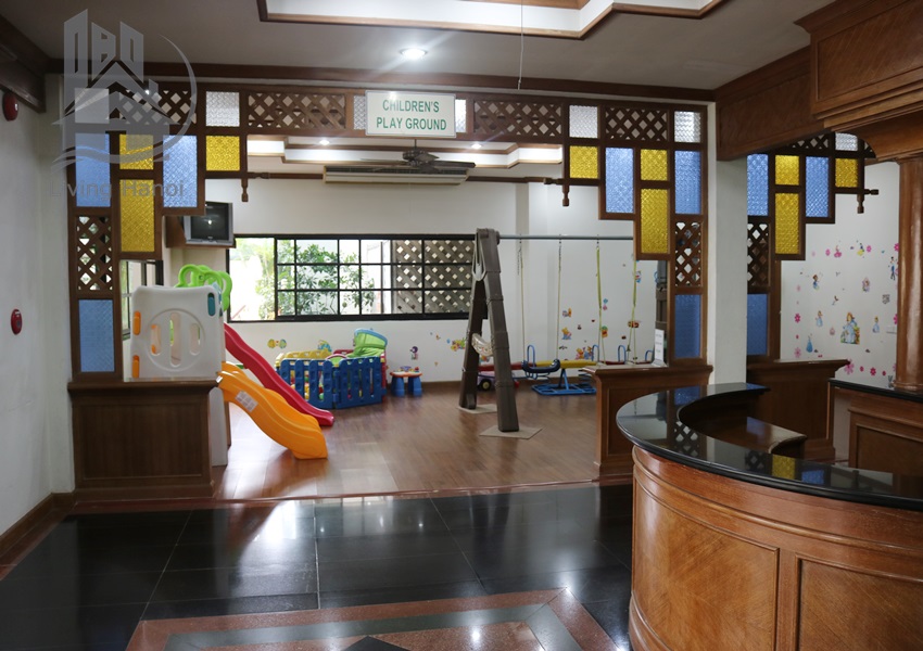 Luxury villa in a quite and secure location in Tay Ho, Hanoi Luxury villa in a quite and secure location in Tay Ho, Hanoi