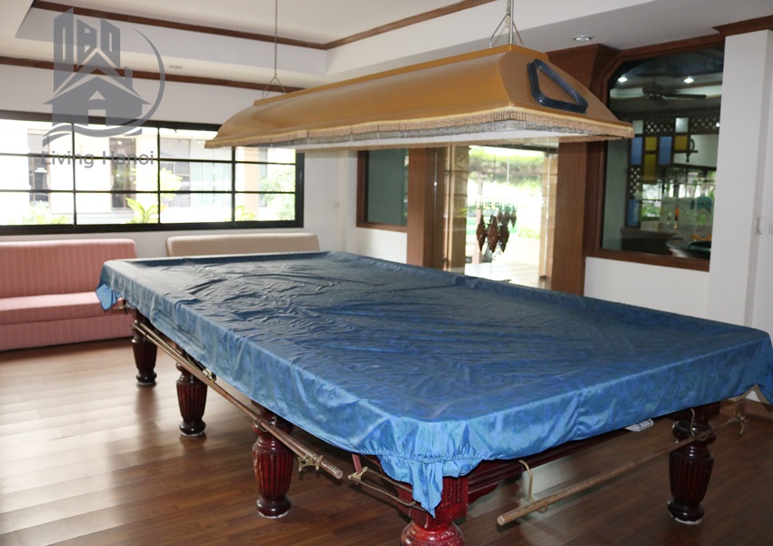 Luxury villa in a quite and secure location in Tay Ho, Hanoi Luxury villa in a quite and secure location in Tay Ho, Hanoi