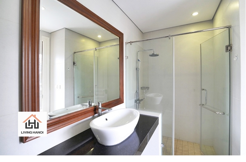 Modern 04 bedrModern 04 bedroom house for rent in Vinhomes Riverside, Long Bien, Hanoi Modern 04 bedrModern 04 bedroom house for rent in Vinhomes Riverside, Long Bien, Hanoi