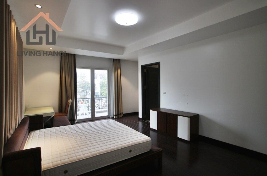 Modern villa for rent in Vinhomes Riverside, Long Bien District, Hanoi. Modern villa for rent in Vinhomes Riverside, Long Bien District, Hanoi.