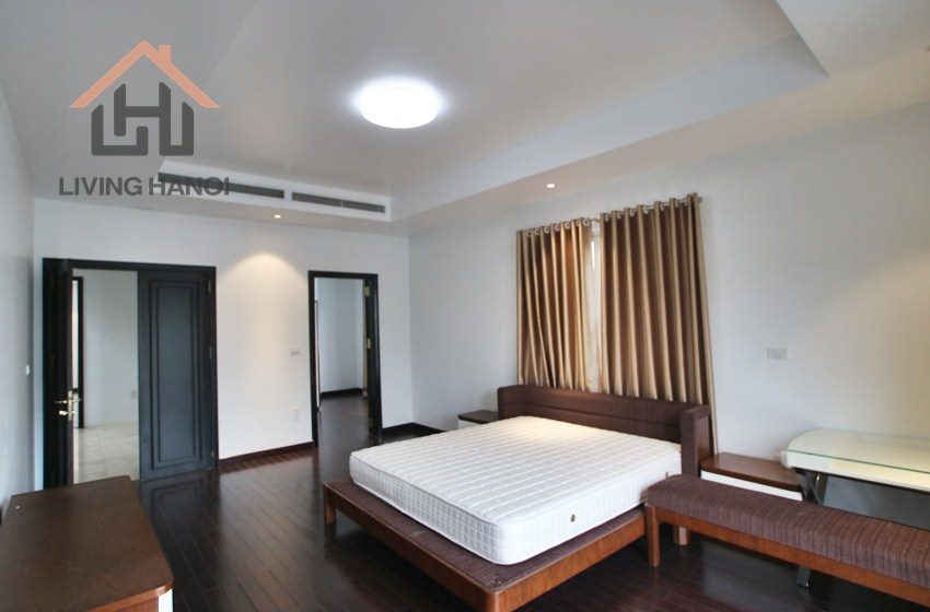 Modern villa for rent in Vinhomes Riverside, Long Bien District, Hanoi. Modern villa for rent in Vinhomes Riverside, Long Bien District, Hanoi.