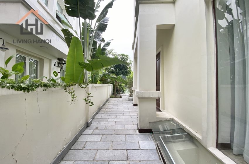 Nice 04 bedroom house for rent in Vinhomes Riverside, Long Bien, Hanoi Nice 04 bedroom house for rent in Vinhomes Riverside, Long Bien, Hanoi