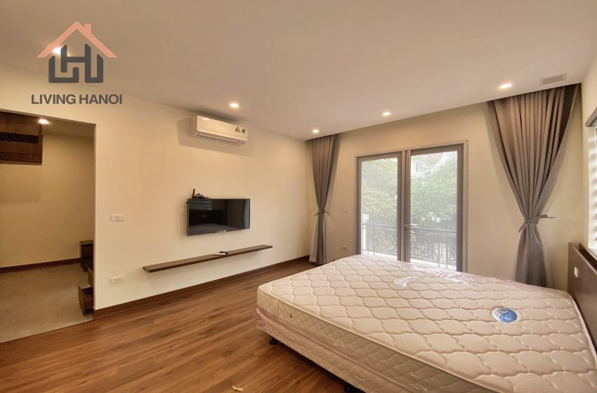 Nice 04 bedroom house for rent in Vinhomes Riverside, Long Bien, Hanoi Nice 04 bedroom house for rent in Vinhomes Riverside, Long Bien, Hanoi