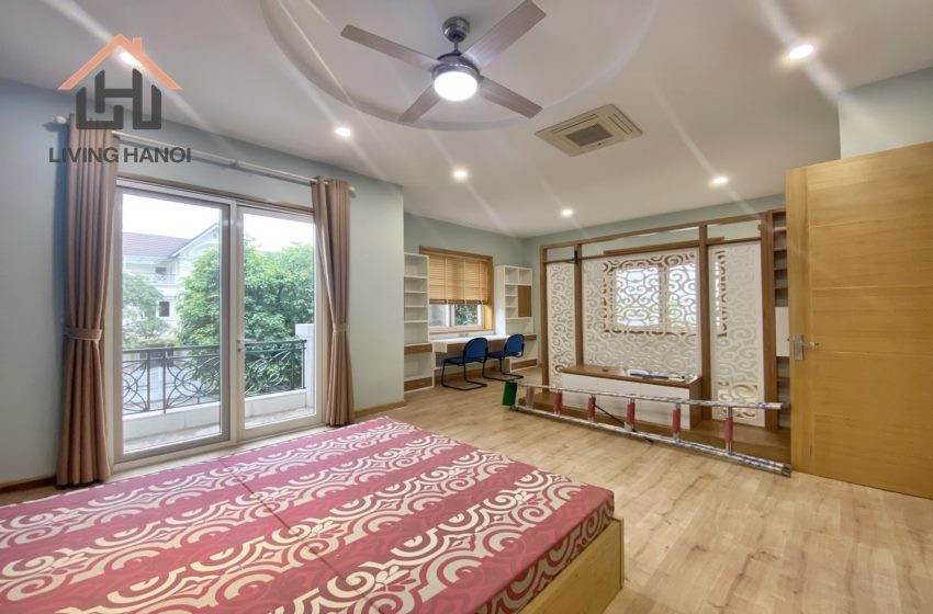 Nice 4 bedroom house for rent in Vinhomes Riverside, Long Bien Nice 4 bedroom house for rent in Vinhomes Riverside, Long Bien