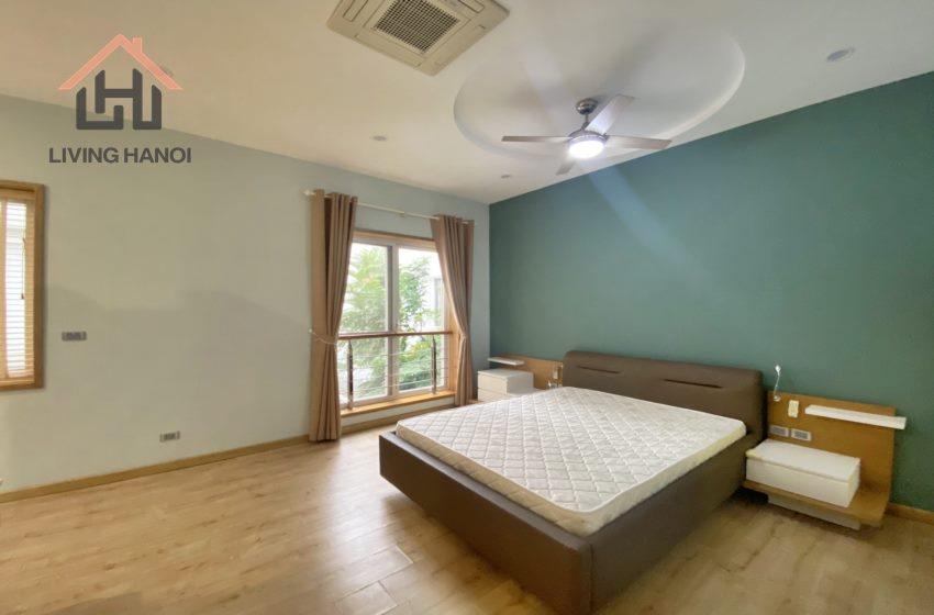 Nice 4 bedroom house for rent in Vinhomes Riverside, Long Bien Nice 4 bedroom house for rent in Vinhomes Riverside, Long Bien