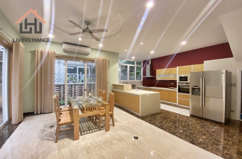 Nice 4 bedroom house for rent in Vinhomes Riverside, Long Bien Nice 4 bedroom house for rent in Vinhomes Riverside, Long Bien