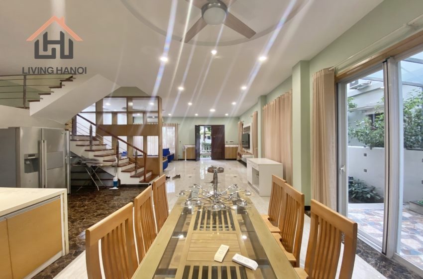 Nice 4 bedroom house for rent in Vinhomes Riverside, Long Bien Nice 4 bedroom house for rent in Vinhomes Riverside, Long Bien