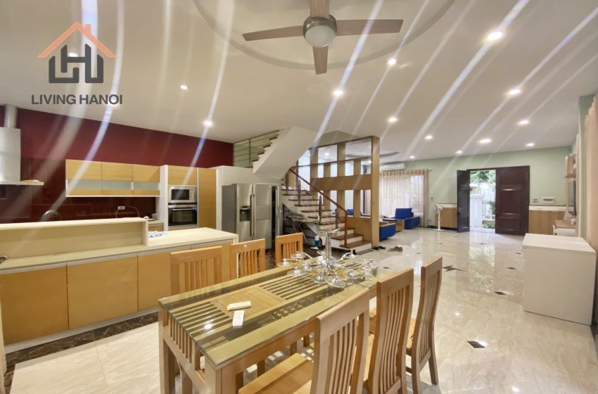 Nice 4 bedroom house for rent in Vinhomes Riverside, Long Bien Nice 4 bedroom house for rent in Vinhomes Riverside, Long Bien