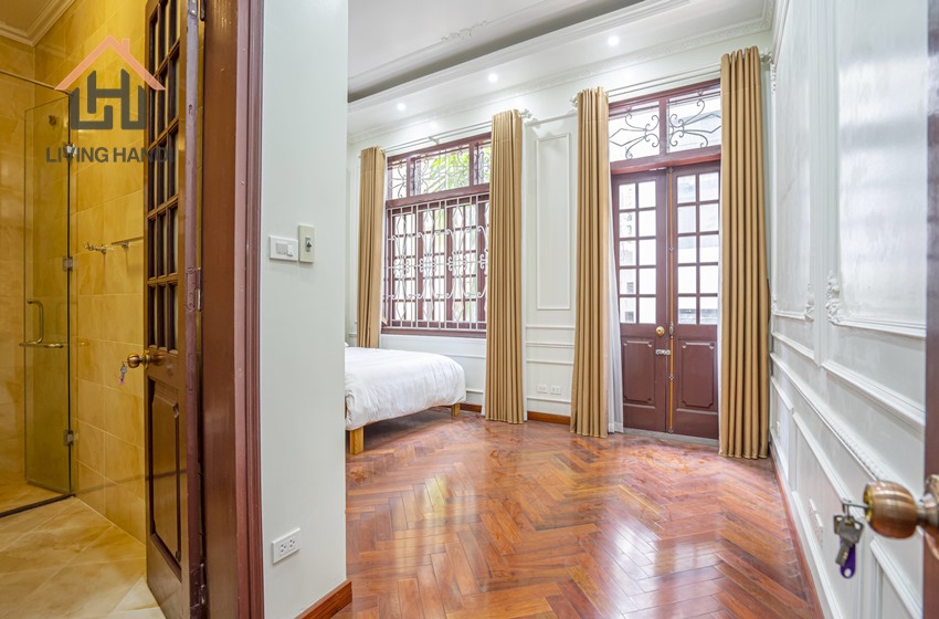 Nice 5 bedroom house for rent in Tay Ho, Hanoi Nice 5 bedroom house for rent in Tay Ho, Hanoi