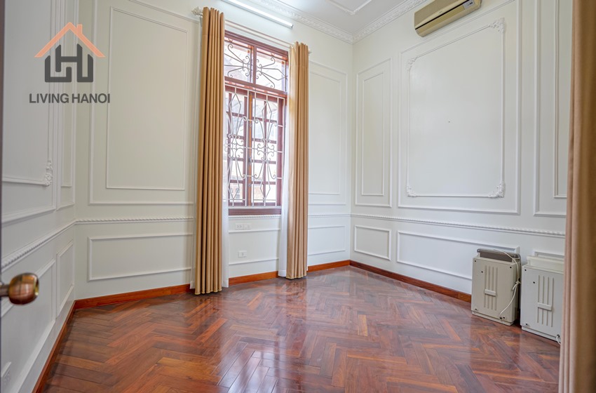 Nice 5 bedroom house for rent in Tay Ho, Hanoi Nice 5 bedroom house for rent in Tay Ho, Hanoi