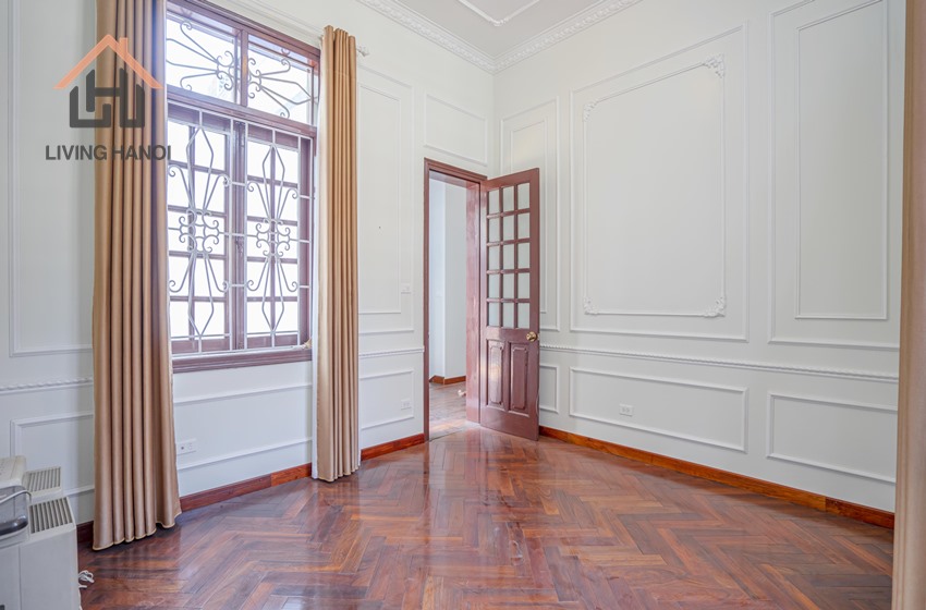 Nice 5 bedroom house for rent in Tay Ho, Hanoi Nice 5 bedroom house for rent in Tay Ho, Hanoi