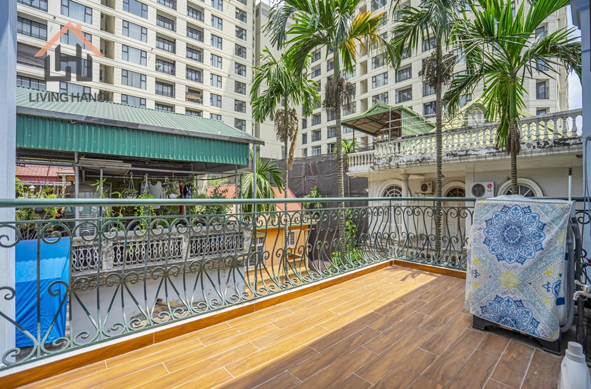 Nice 5 bedroom house for rent in Tay Ho, Hanoi Nice 5 bedroom house for rent in Tay Ho, Hanoi
