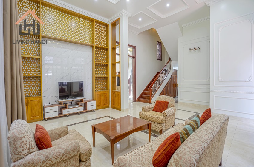Nice 5 bedroom house for rent in Tay Ho, Hanoi Nice 5 bedroom house for rent in Tay Ho, Hanoi