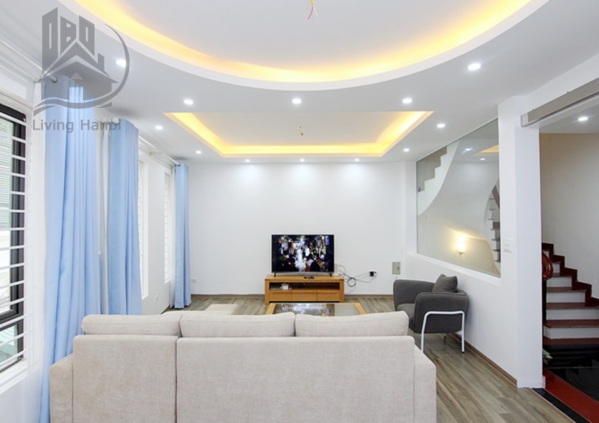 Nice house for rent in Au Co, Tay Ho, Hanoi Nice house for rent in Au Co, Tay Ho, Hanoi