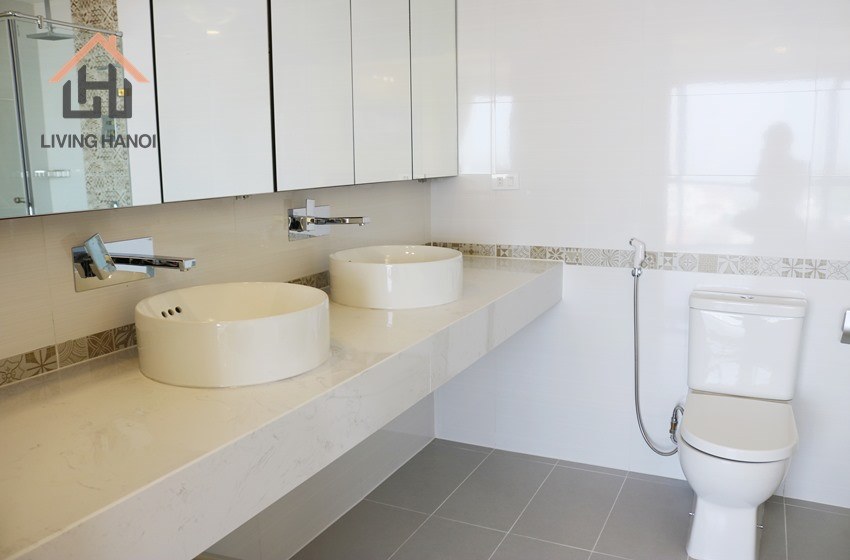 Perfect 04 bedrooms apartment with balcony for rent in Tay Ho Perfect 04 bedrooms apartment with balcony for rent in Tay Ho