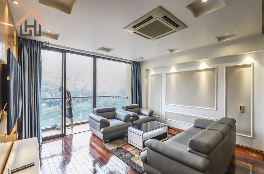 Renovated 3 bedroom apartment with Lake-view for rent in Tay Ho Renovated 3 bedroom apartment with Lake-view for rent in Tay Ho