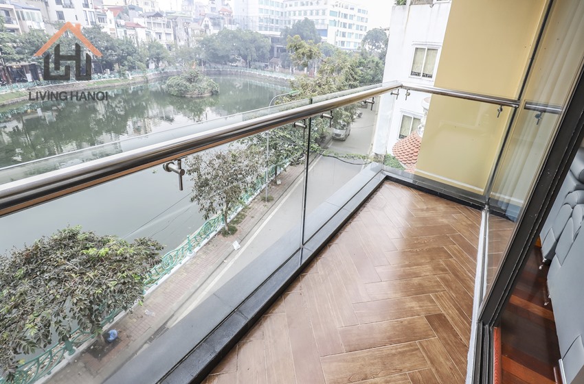 Renovated 3 bedroom apartment with Lake-view for rent in Tay Ho Renovated 3 bedroom apartment with Lake-view for rent in Tay Ho