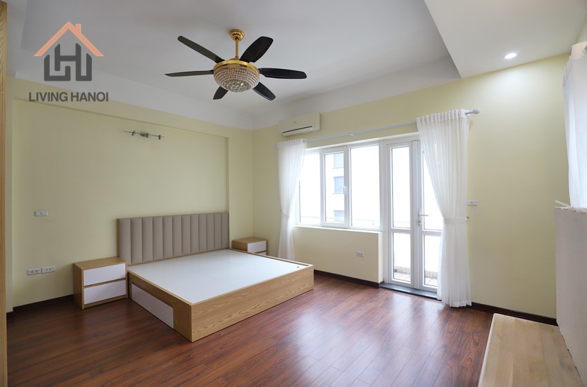 Renovated 5 bedroom apartment for rent in Tay Ho Renovated 5 bedroom apartment for rent in Tay Ho