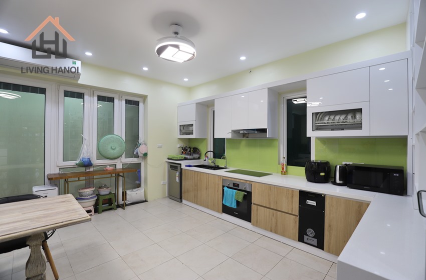 Renovated 5 bedroom apartment for rent in Tay Ho Renovated 5 bedroom apartment for rent in Tay Ho