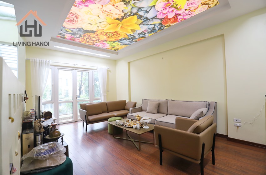Renovated 5 bedroom apartment for rent in Tay Ho Renovated 5 bedroom apartment for rent in Tay Ho