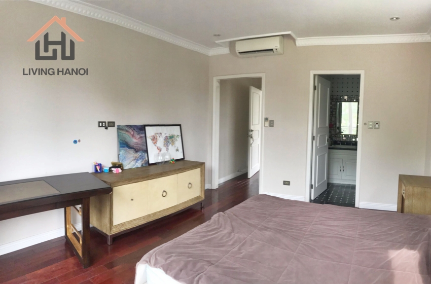 ROMANTIC 05 bedroom Villa for rent in Vinhomes Riverside, Long Bien ROMANTIC 05 bedroom Villa for rent in Vinhomes Riverside, Long Bien