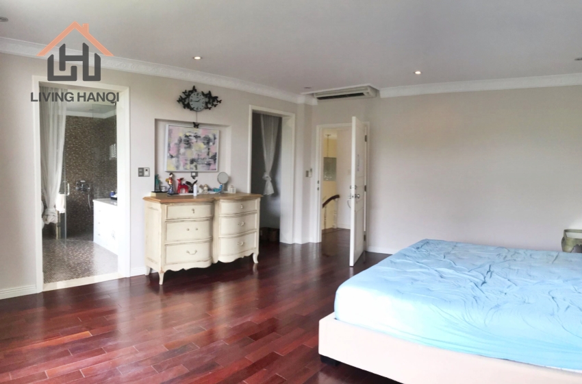 ROMANTIC 05 bedroom Villa for rent in Vinhomes Riverside, Long Bien ROMANTIC 05 bedroom Villa for rent in Vinhomes Riverside, Long Bien