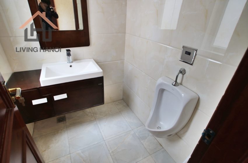 ROMANTIC Luxurious Villa for rent in Vinhomes Riverside, Long Bien ROMANTIC Luxurious Villa for rent in Vinhomes Riverside, Long Bien