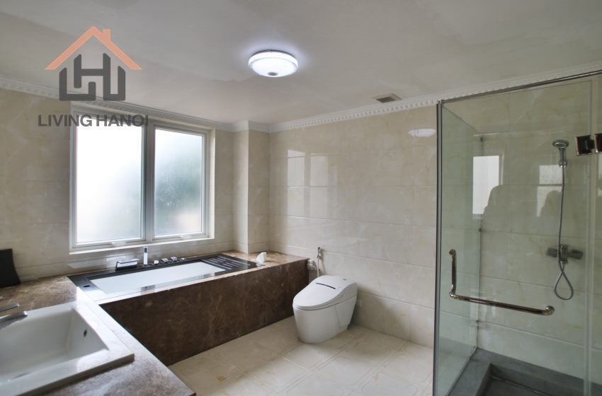 ROMANTIC Luxurious Villa for rent in Vinhomes Riverside, Long Bien ROMANTIC Luxurious Villa for rent in Vinhomes Riverside, Long Bien