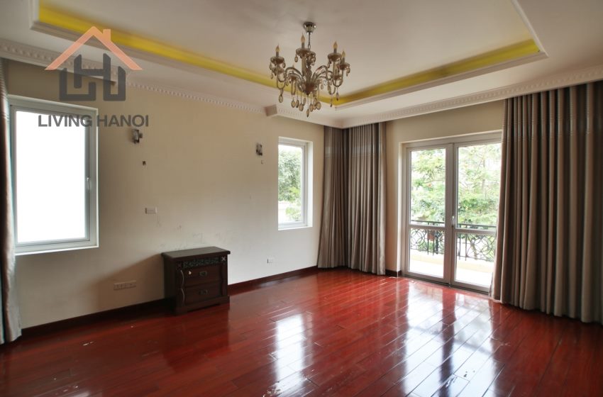ROMANTIC Luxurious Villa for rent in Vinhomes Riverside, Long Bien ROMANTIC Luxurious Villa for rent in Vinhomes Riverside, Long Bien