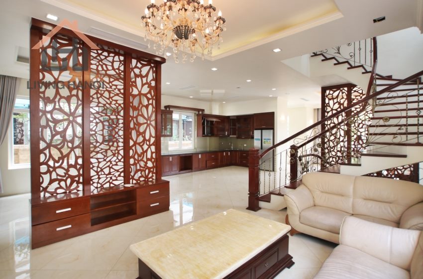 ROMANTIC Luxurious Villa for rent in Vinhomes Riverside, Long Bien ROMANTIC Luxurious Villa for rent in Vinhomes Riverside, Long Bien