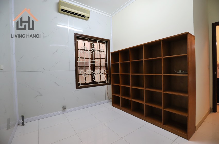 Semi furnished villa with yard for rent in Tay Ho, Hanoi Semi furnished villa with yard for rent in Tay Ho, Hanoi