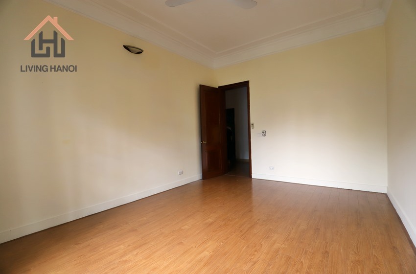 Semi furnished villa with yard for rent in Tay Ho, Hanoi Semi furnished villa with yard for rent in Tay Ho, Hanoi