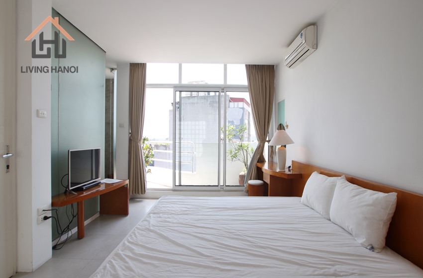 Spacious 02 bedrooms apartment with a huge balcony available for rent in Ba Dinh, Hanoi. Spacious 02 bedrooms apartment with a huge balcony available for rent in Ba Dinh, Hanoi.