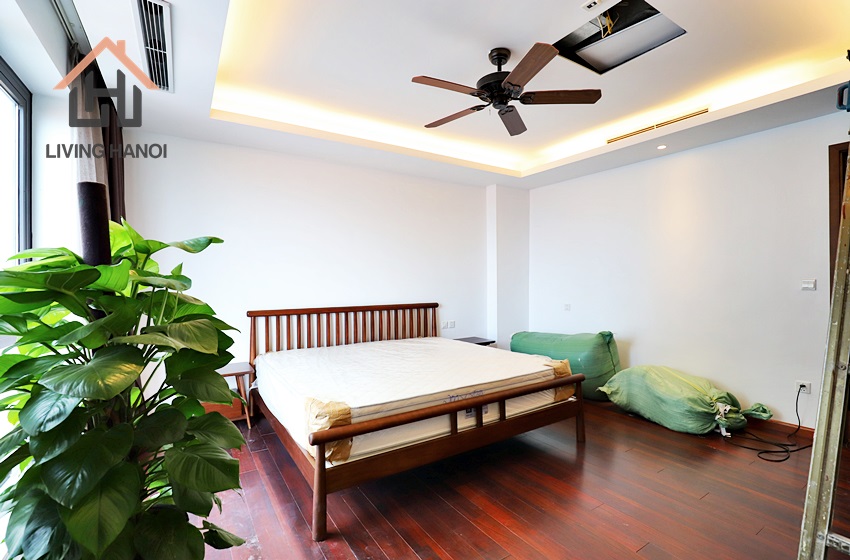 Spacious 4 bedroom apartment for rent with lakeview in Tay Ho, Hanoi Spacious 4 bedroom apartment for rent with lakeview in Tay Ho, Hanoi
