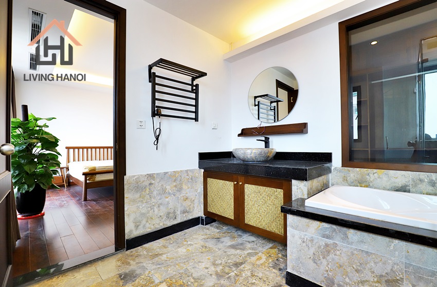 Spacious 4 bedroom apartment for rent with lakeview in Tay Ho, Hanoi Spacious 4 bedroom apartment for rent with lakeview in Tay Ho, Hanoi