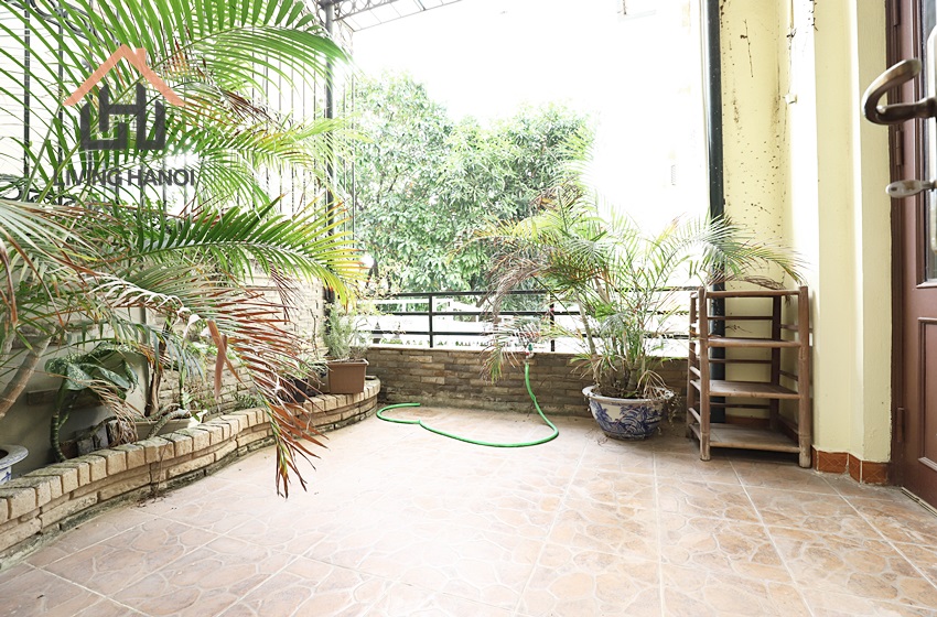 Spacious 5 bedroom house with lake view for rent in Tay Ho, Hanoi. Spacious 5 bedroom house with lake view for rent in Tay Ho, Hanoi.