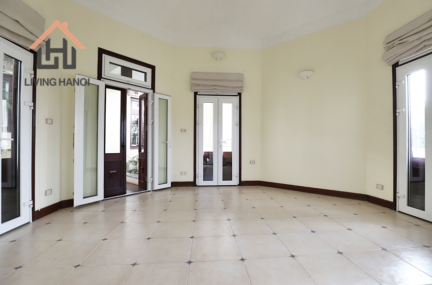 Spacious 5 bedroom house with lake view for rent in Tay Ho, Hanoi. Spacious 5 bedroom house with lake view for rent in Tay Ho, Hanoi.