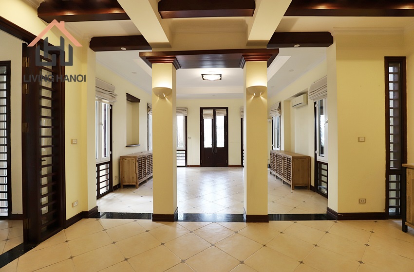 Spacious 5 bedroom house with lake view for rent in Tay Ho, Hanoi. Spacious 5 bedroom house with lake view for rent in Tay Ho, Hanoi.