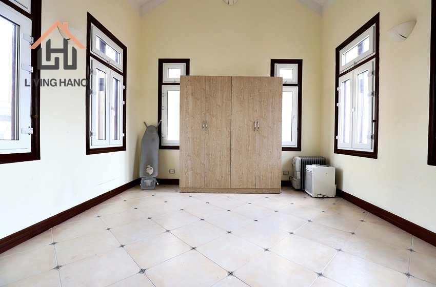 Spacious 5 bedroom house with lake view for rent in Tay Ho, Hanoi. Spacious 5 bedroom house with lake view for rent in Tay Ho, Hanoi.