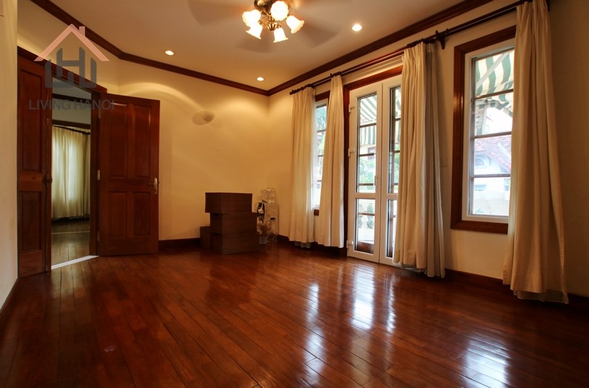 Spacious 5 bedroom villa for rent in Tay Ho, Hanoi Spacious 5 bedroom villa for rent in Tay Ho, Hanoi