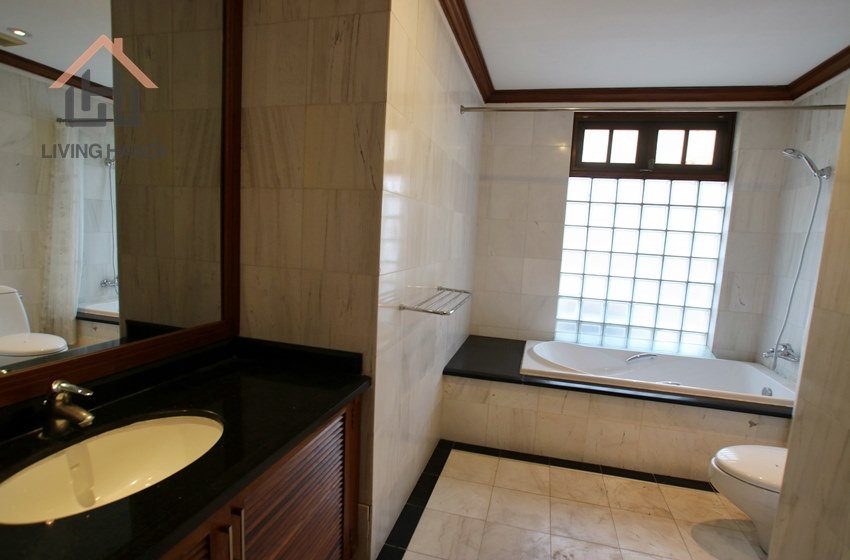 Spacious 5 bedroom villa for rent in Tay Ho, Hanoi Spacious 5 bedroom villa for rent in Tay Ho, Hanoi