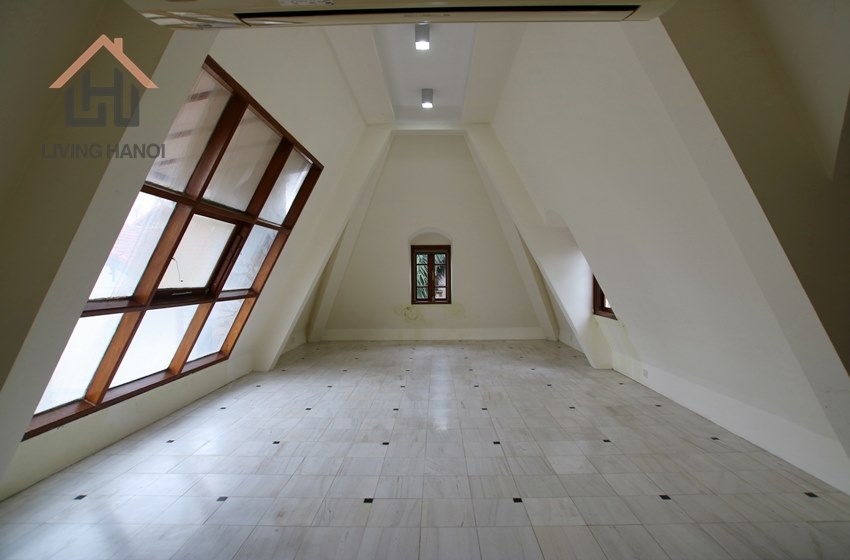 Spacious 5 bedroom villa for rent in Tay Ho, Hanoi Spacious 5 bedroom villa for rent in Tay Ho, Hanoi