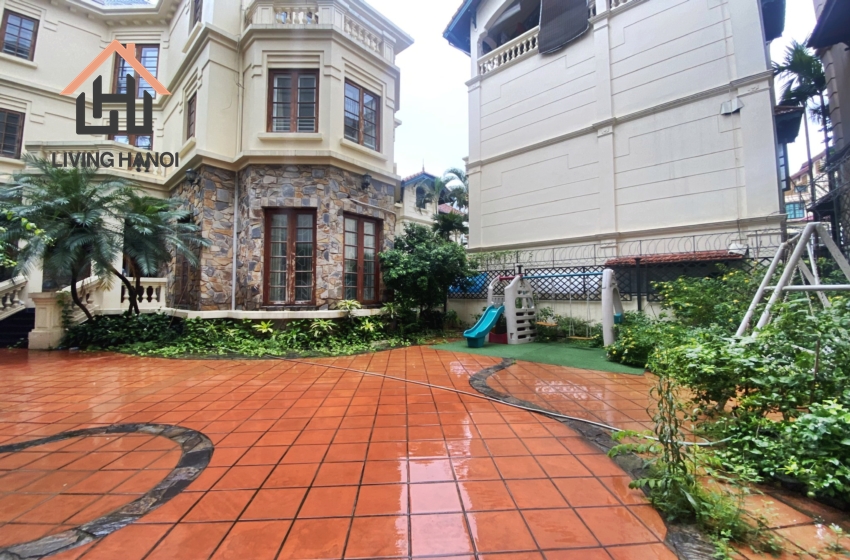 Spacious 5 bedroom villa for rent in Tay Ho, Hanoi Spacious 5 bedroom villa for rent in Tay Ho, Hanoi