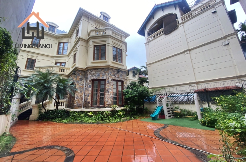 Spacious 5 bedroom villa for rent in Tay Ho, Hanoi Spacious 5 bedroom villa for rent in Tay Ho, Hanoi